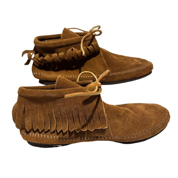 Minnetonka Moccasins 8 - Picture 3 of 8